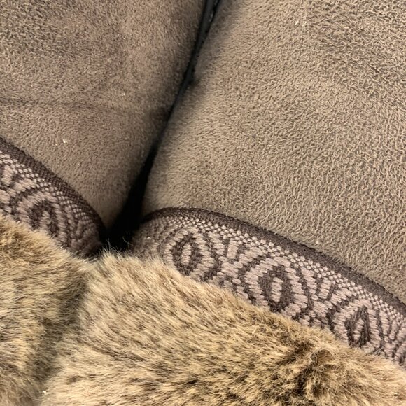 Isotoner Women's Tan Microsuede Faux-Fur Clog Slipper Size 9.5-10 smartzone - Picture 6 of 13